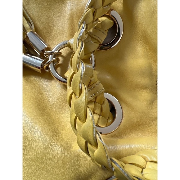 MICHAEL KORS SIGNATURE YELLOW HANDBAG - Picture 14 of 16